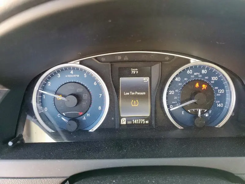 2017 TOYOTA CAMRY LE  