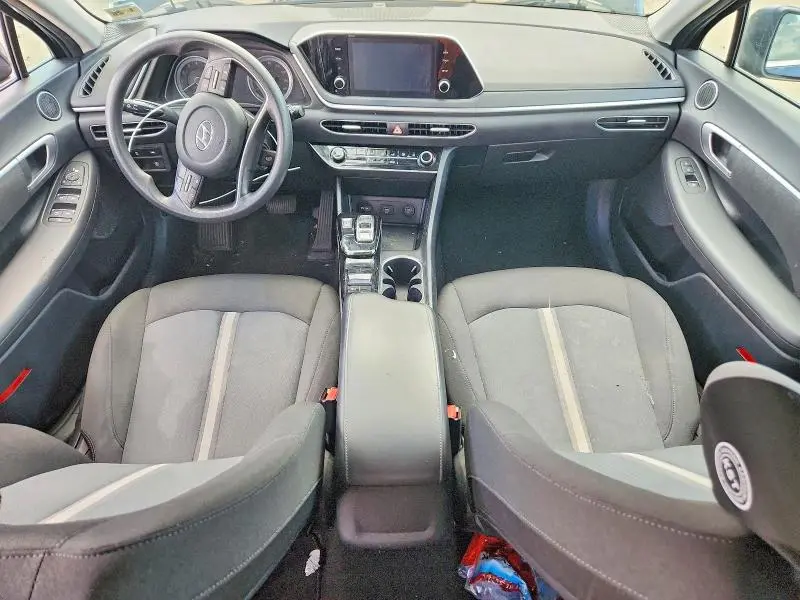 2021 HYUNDAI SONATA SE  