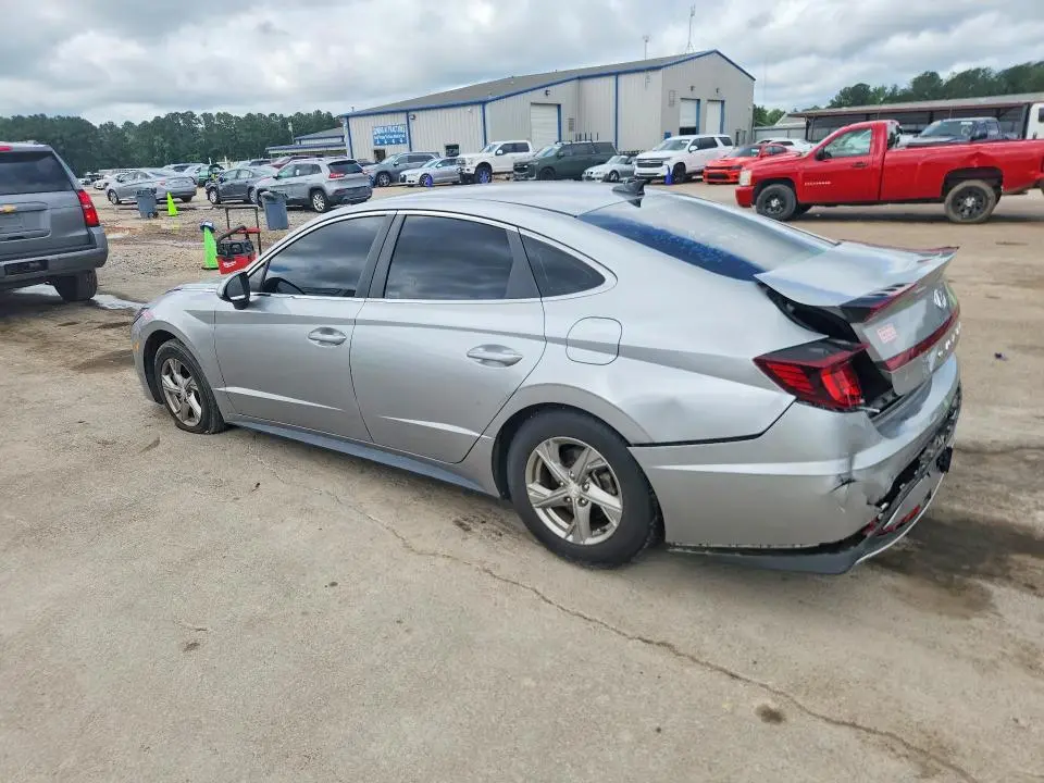 2021 HYUNDAI SONATA SE  
