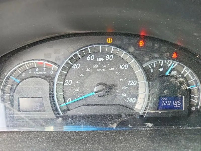 2014 TOYOTA CAMRY SE  