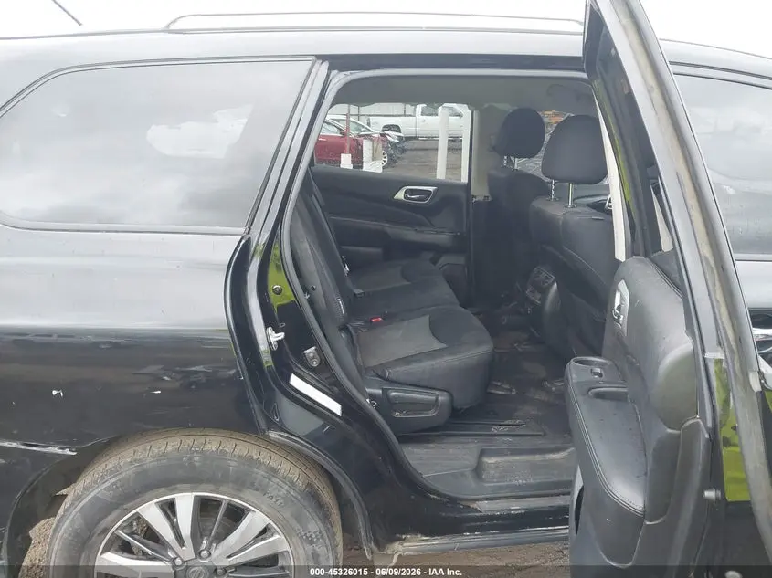 2018 NISSAN PATHFINDER SV