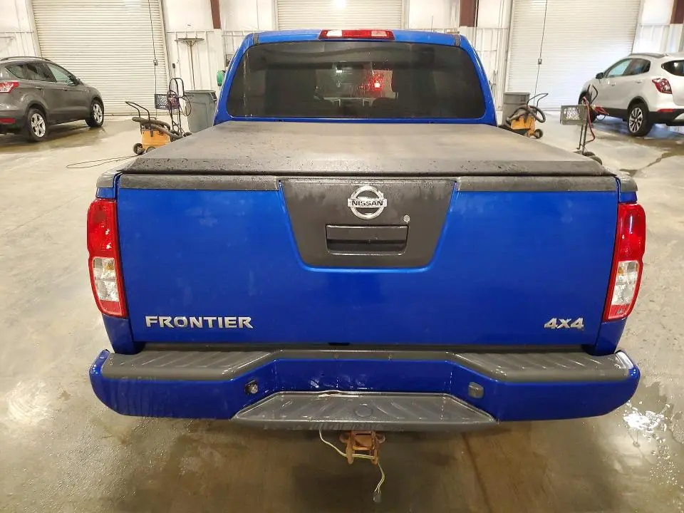 2012 NISSAN FRONTIER S  