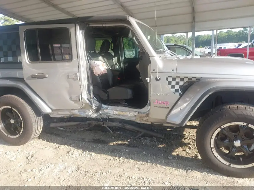 2018 JEEP WRANGLER UNLIMITED SAHARA 4X4