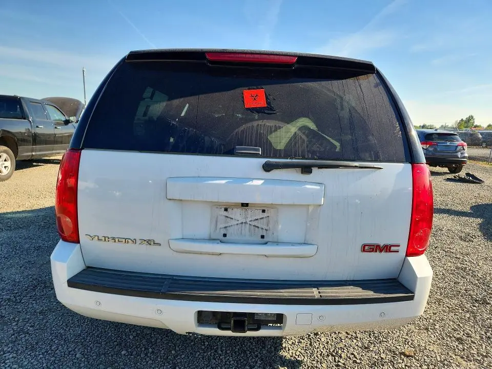 2013 GMC YUKON XL K1500 SLT  