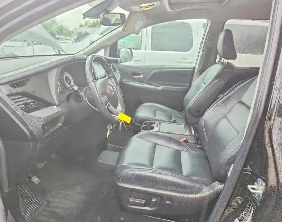 2018 TOYOTA SIENNA SE 8-PASSENGER  