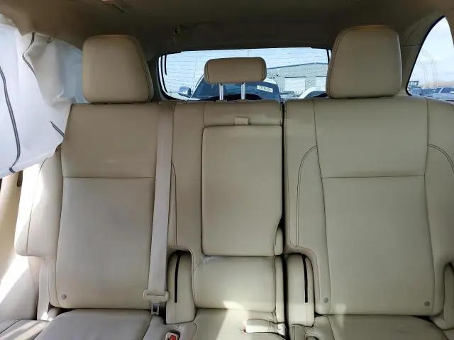 2016 TOYOTA HIGHLANDER XLE