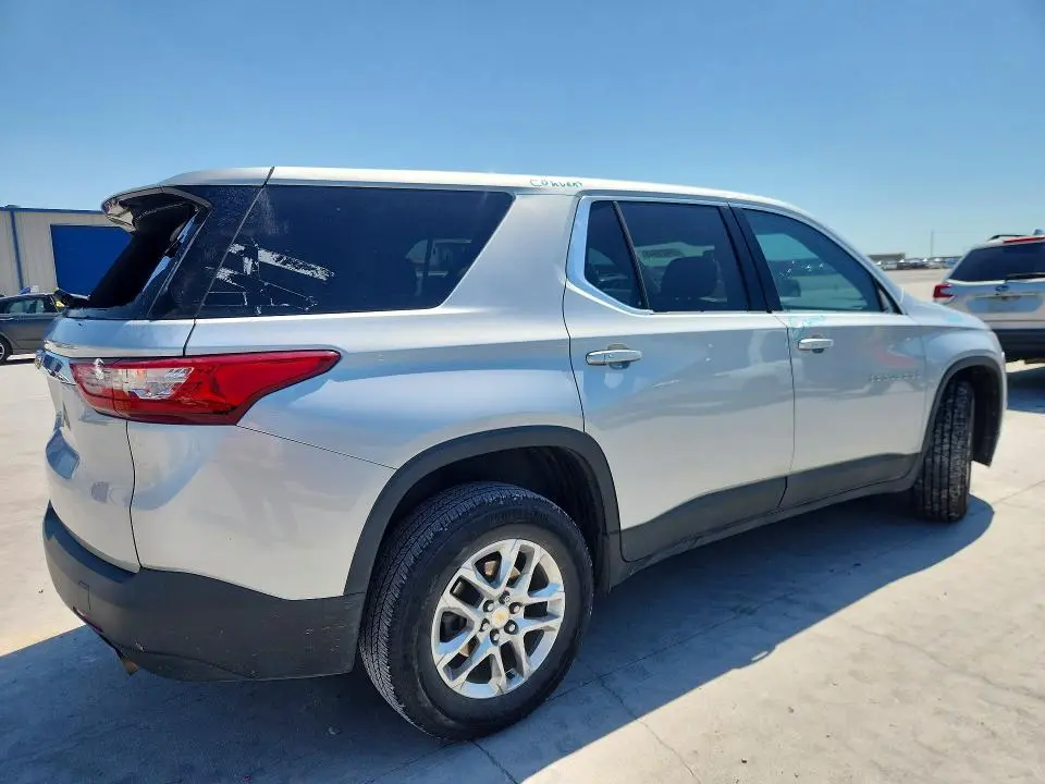 2021 CHEVROLET TRAVERSE LS  