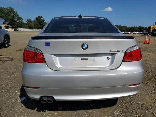 2010 BMW 528 XI  