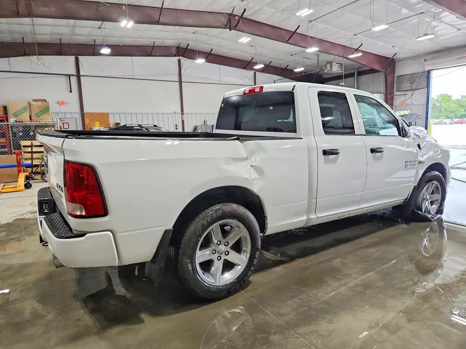 2014 RAM 1500 ST  
