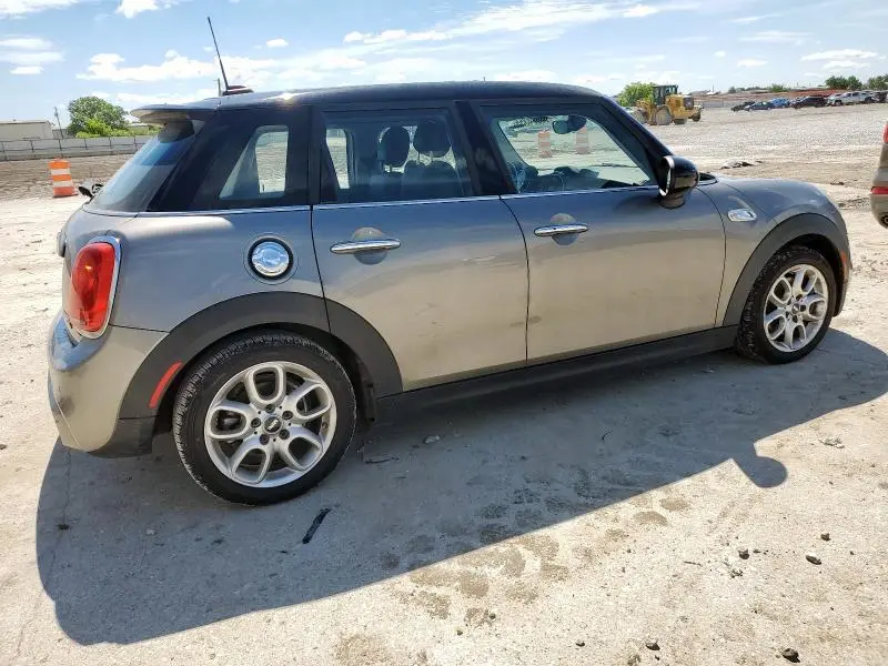 2018 MINI COOPER S  