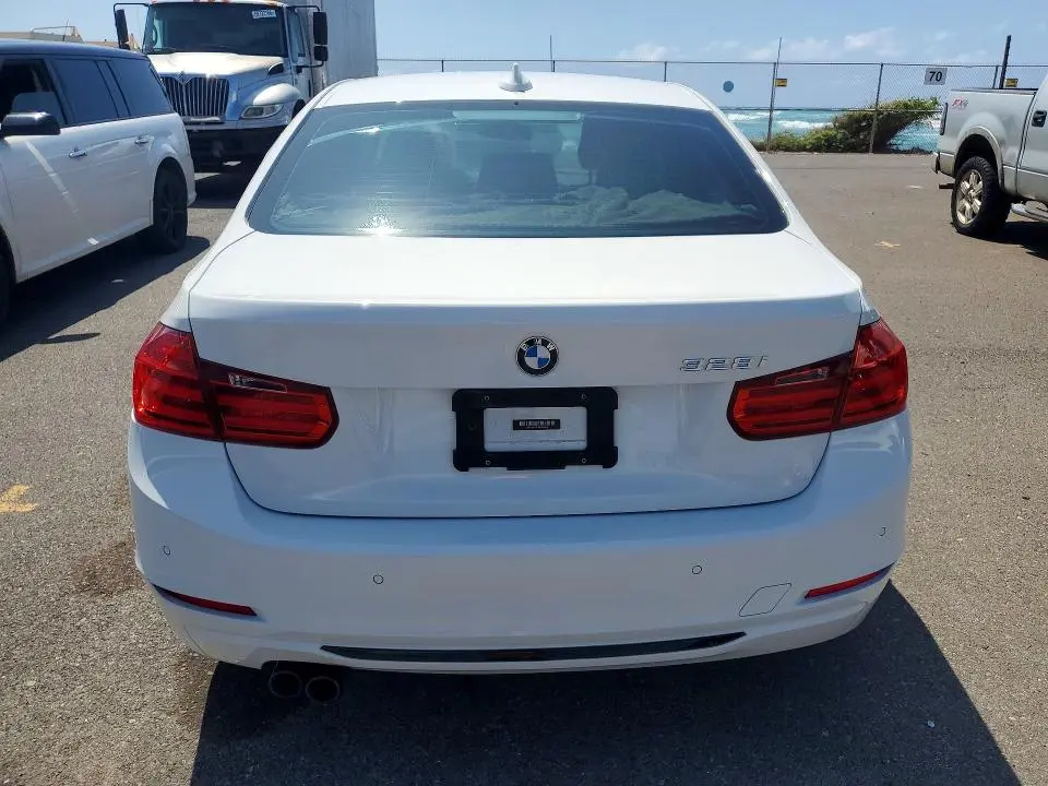 2013 BMW 328 I  
