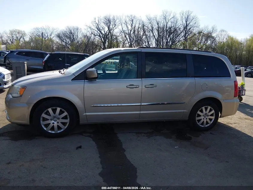 2013 CHRYSLER TOWN & COUNTRY TOURING