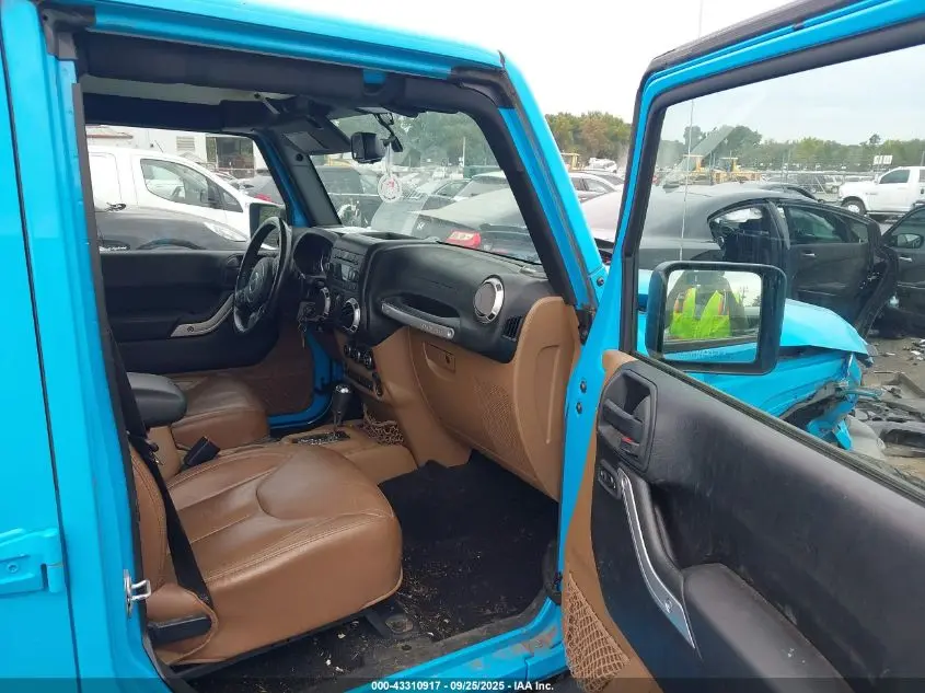 2017 JEEP WRANGLER UNLIMITED SAHARA 4X4