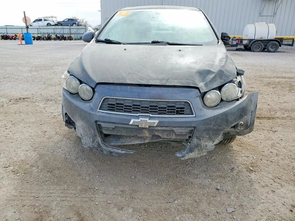 2016 CHEVROLET SONIC LT  