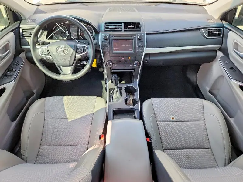 2015 TOYOTA CAMRY SE  