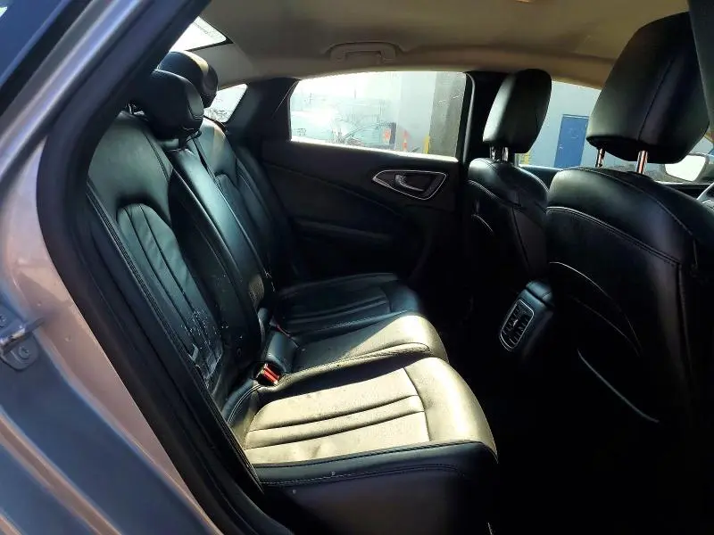 2015 CHRYSLER 200 C  