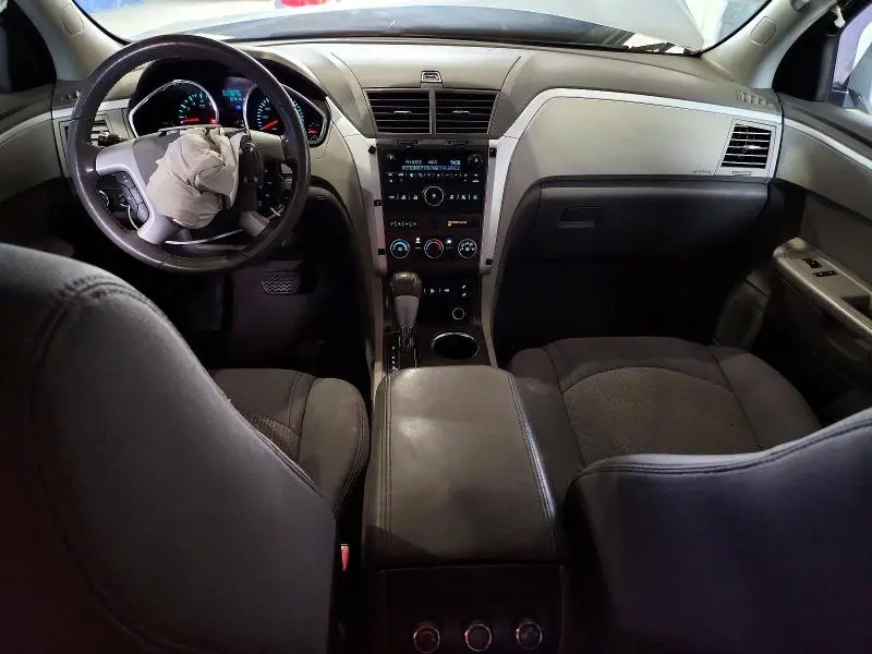 2012 CHEVROLET TRAVERSE LT  