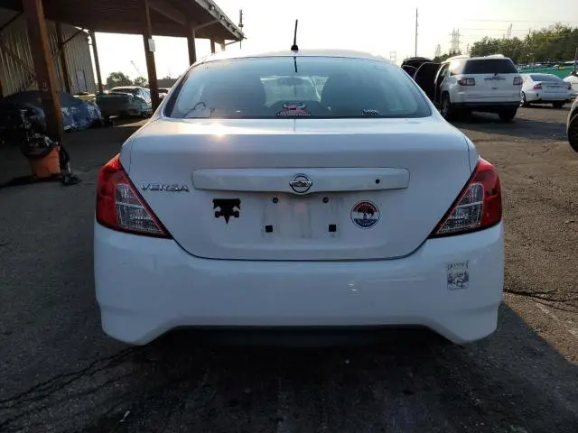 2018 NISSAN VERSA S