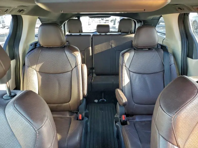 2023 TOYOTA SIENNA LIMITED  