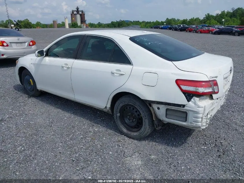 2011 TOYOTA CAMRY LE