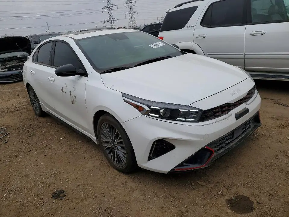 2023 KIA FORTE GT-LINE  