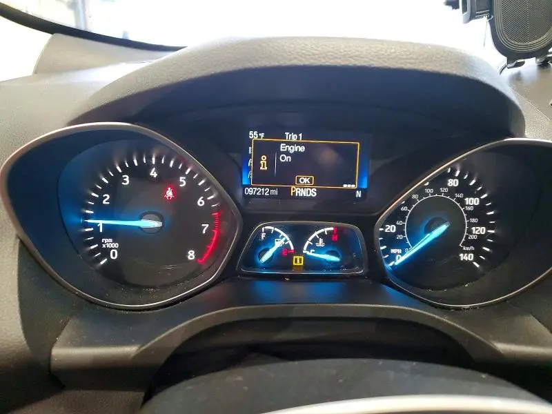 2017 FORD ESCAPE SE  