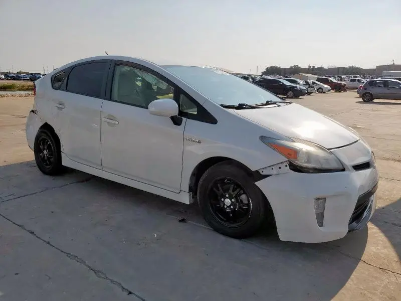 2013 TOYOTA PRIUS   