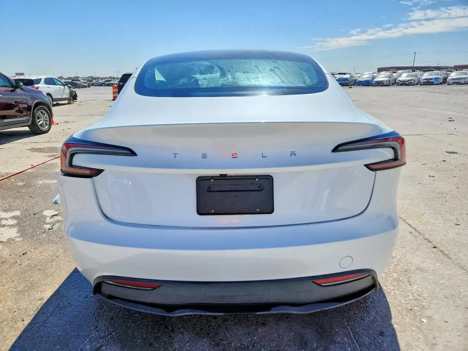 2025 TESLA MODEL 3   
