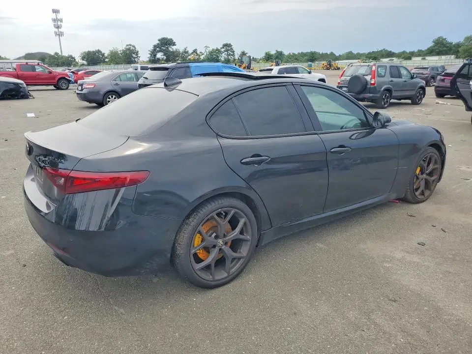 2019 ALFA ROMEO GIULIA TI  