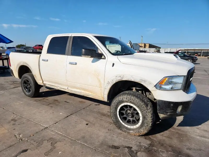 2015 RAM 1500 SLT