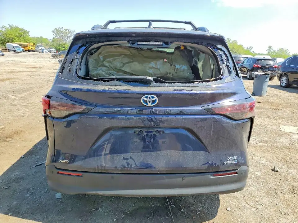 2024 TOYOTA SIENNA XLE 7-PASSENGER  