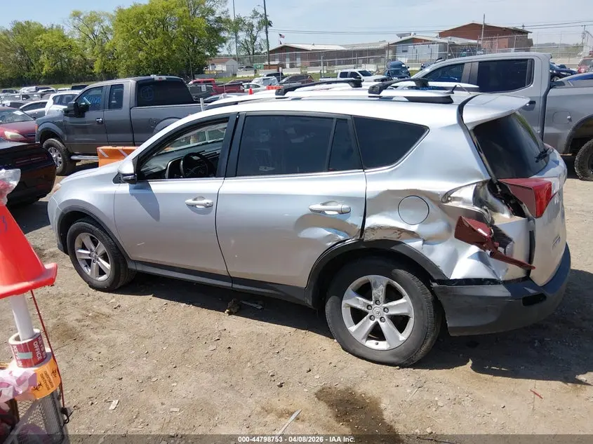 2013 TOYOTA RAV4 XLE