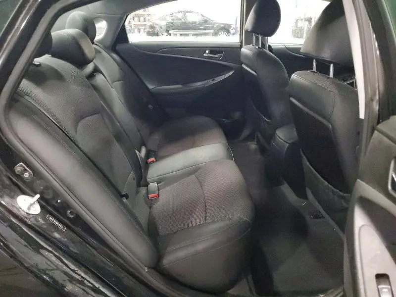 2011 HYUNDAI SONATA SE  