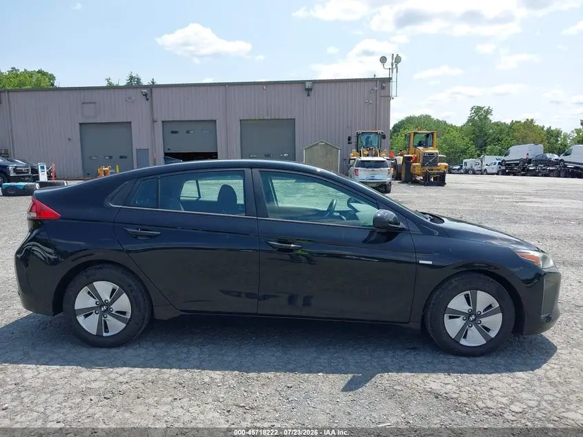 2018 HYUNDAI IONIQ HYBRID BLUE