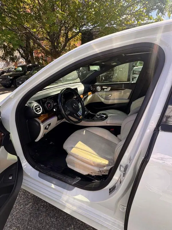 2017 MERCEDES-BENZ E 300 4MATIC  