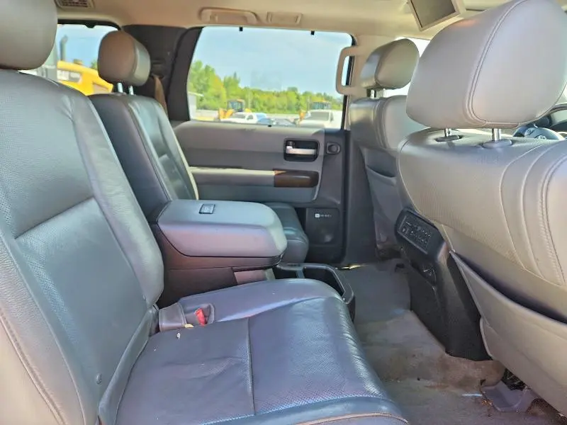 2010 TOYOTA SEQUOIA PLATINUM  
