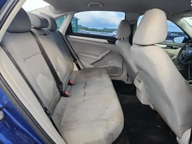 2017 VOLKSWAGEN PASSAT S  