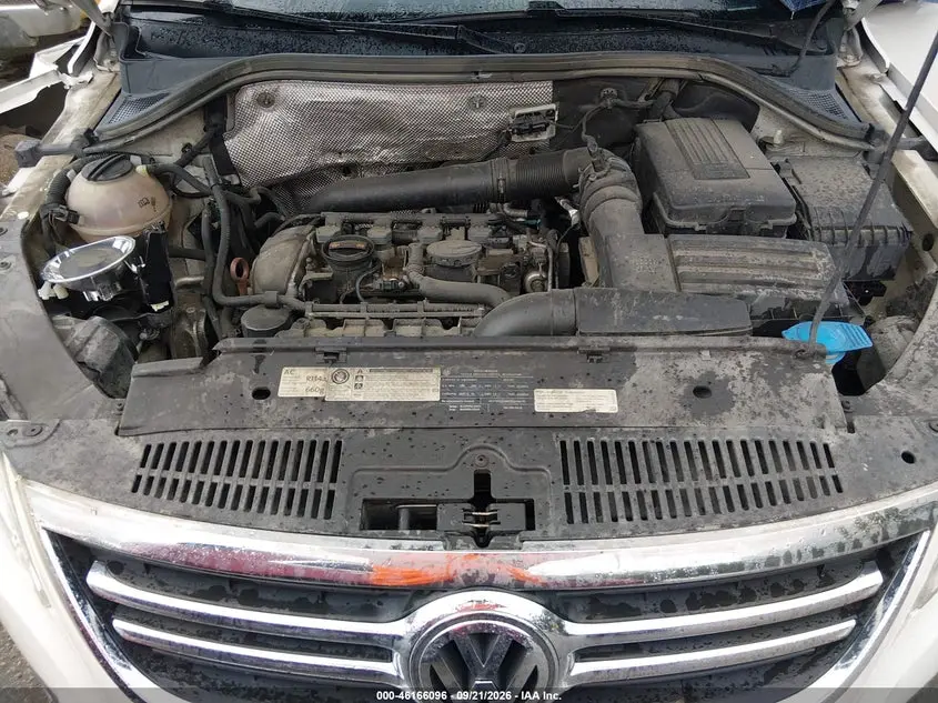 2011 VOLKSWAGEN TIGUAN S