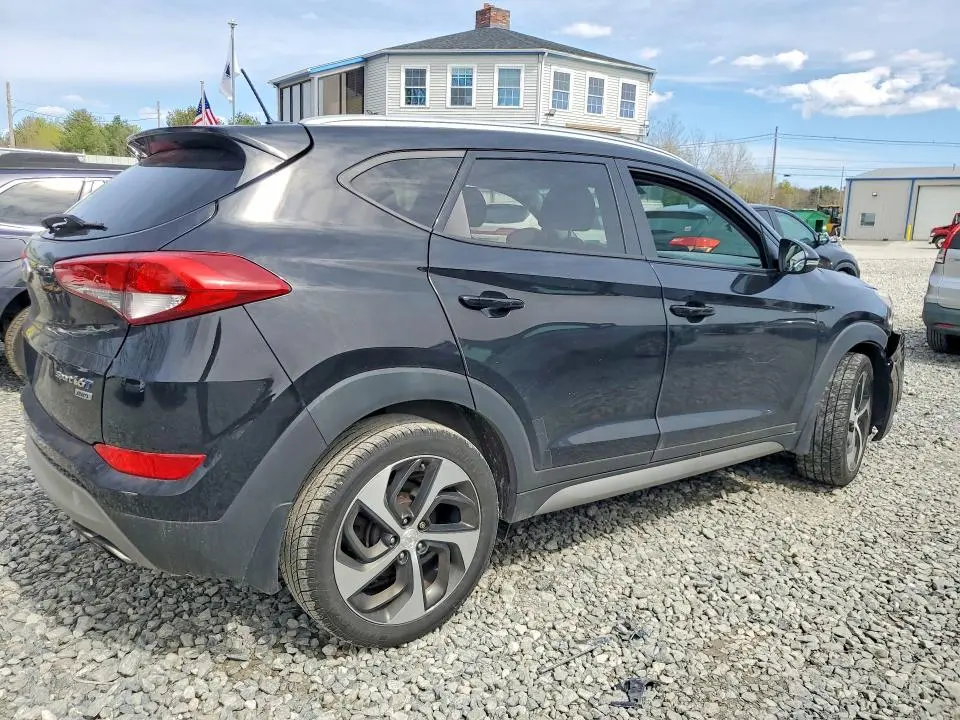 2017 HYUNDAI TUCSON SPORT  
