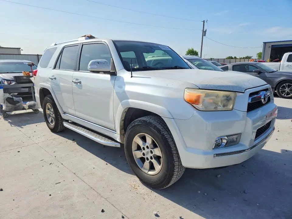 2012 TOYOTA 4RUNNER SR5  