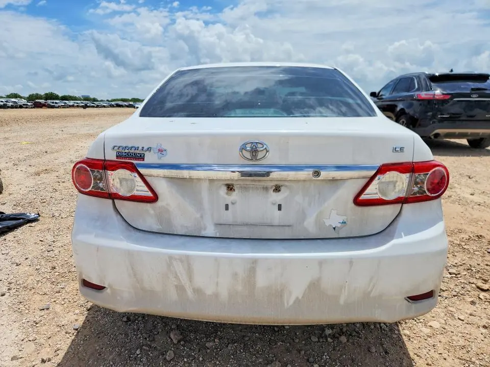 2013 TOYOTA COROLLA LE  