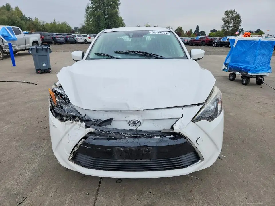 2017 TOYOTA YARIS IA BASE  