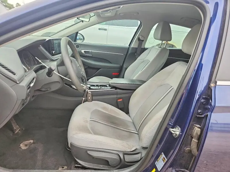 2021 HYUNDAI SONATA SE  