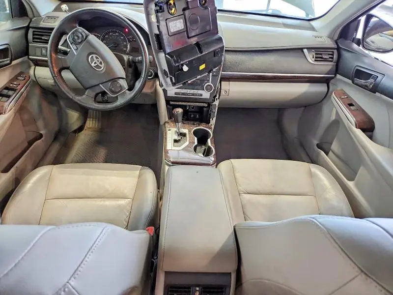 2012 TOYOTA CAMRY XLE  
