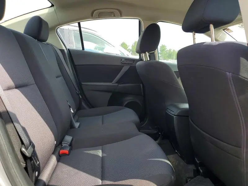 2010 MAZDA 3 I  