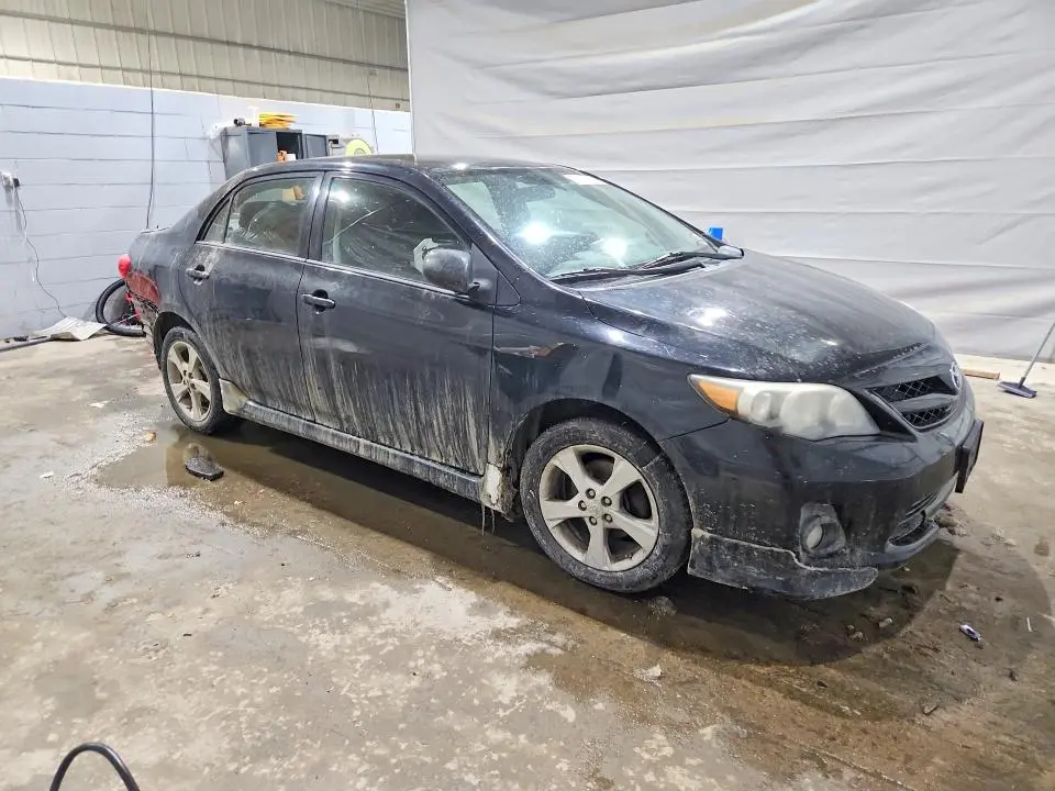 2013 TOYOTA COROLLA S  