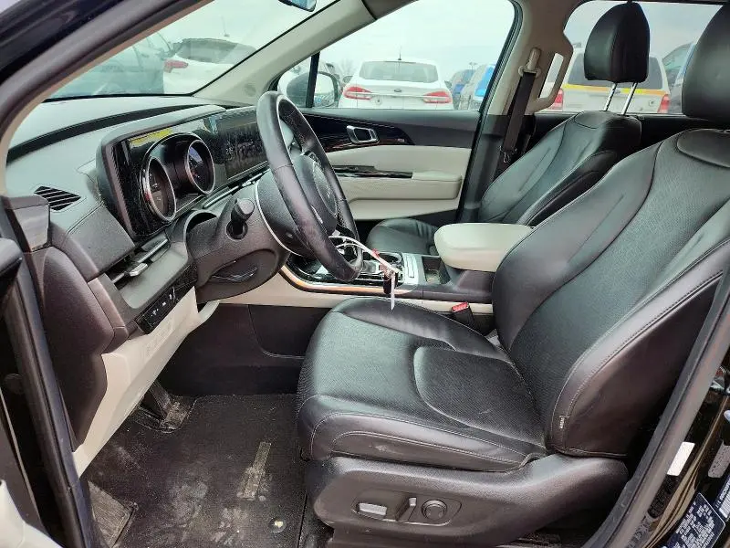 2023 KIA CARNIVAL EX  