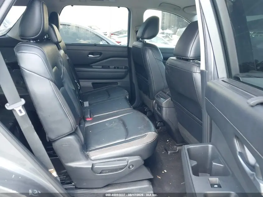 2022 NISSAN PATHFINDER SL 2WD