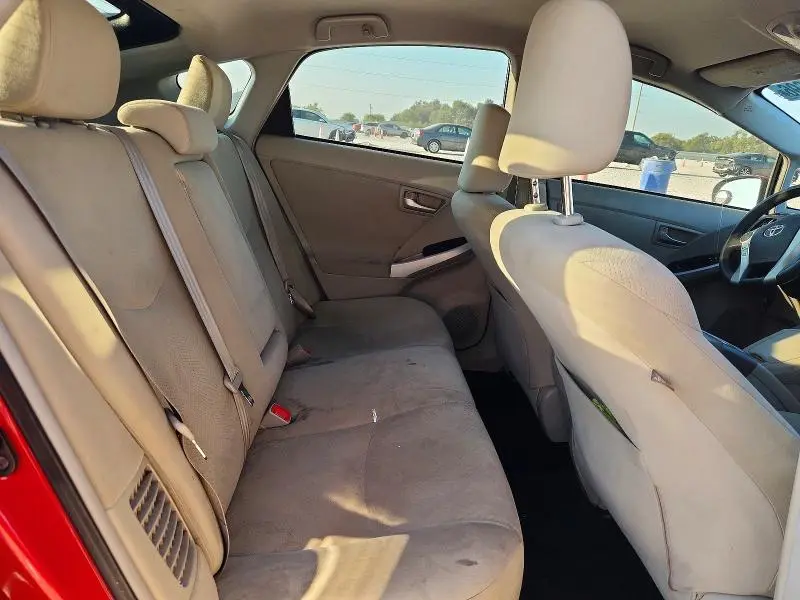 2013 TOYOTA PRIUS TWO  