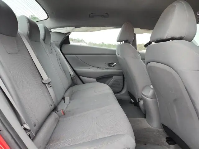 2021 HYUNDAI ELANTRA SE  